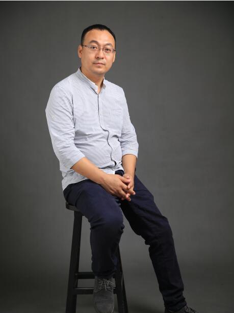 薛銘(中國油畫家) 薛銘(中國油畫家)