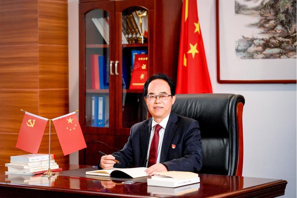 張鵬程(貴州民族大學黨委副書記) 張鵬程(貴州民族大學黨委副書記)