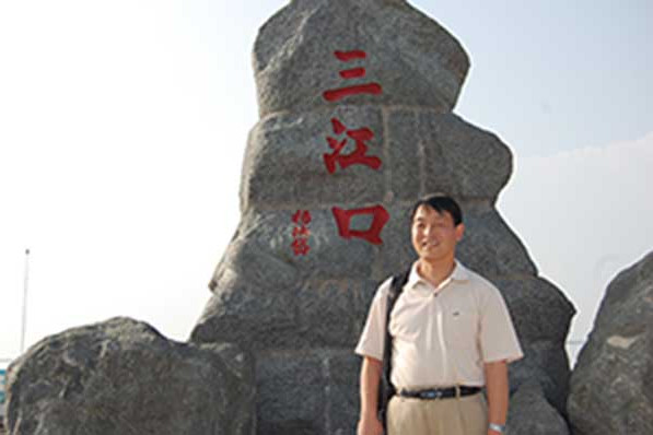 李長軍(中國海洋大學數學科學學院副教授) 李長軍(中國海洋大學數學科學學院副教授)