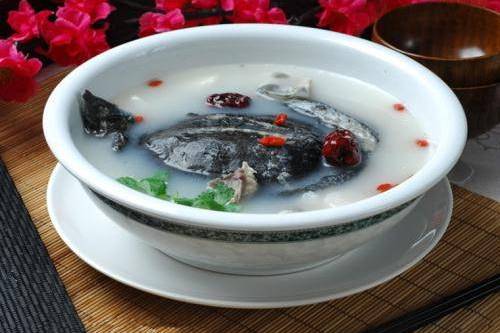 火腿燉甲魚湯