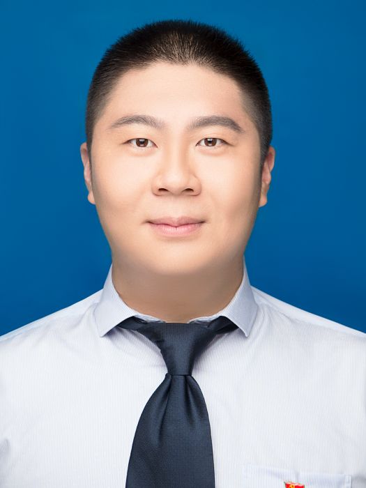 王昊(湖北省宜昌市伍家崗區社會救助中心主任) 王昊(湖北省宜昌市伍家崗區社會救助中心主任)