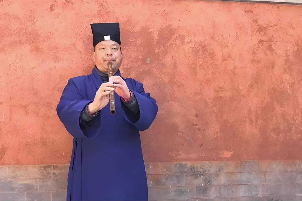 趙連武(第六批國家級非物質文化遺產武當山宮觀道樂代表性傳承人) 趙連武(第六批國家級非物質文化遺產武當山宮觀道樂代表性傳承人)