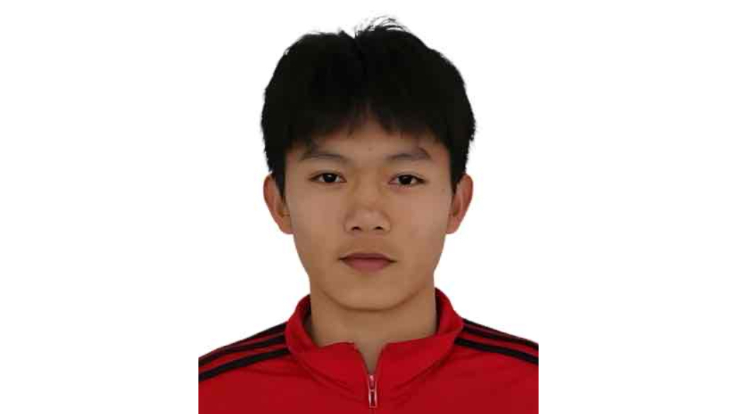 李陽(2007年5月出生的中國足球運動員)
