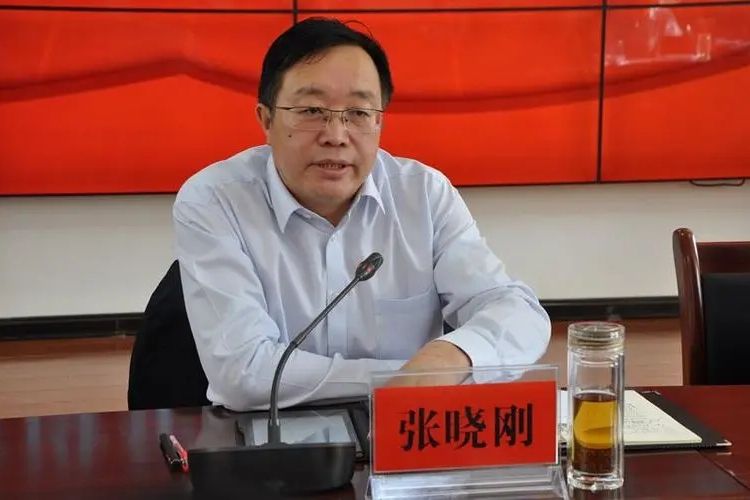張曉剛(甘肅省華亭市委副書記、市長、市政府黨組書記) 張曉剛(甘肅省華亭市委副書記、市長、市政府黨組書記)