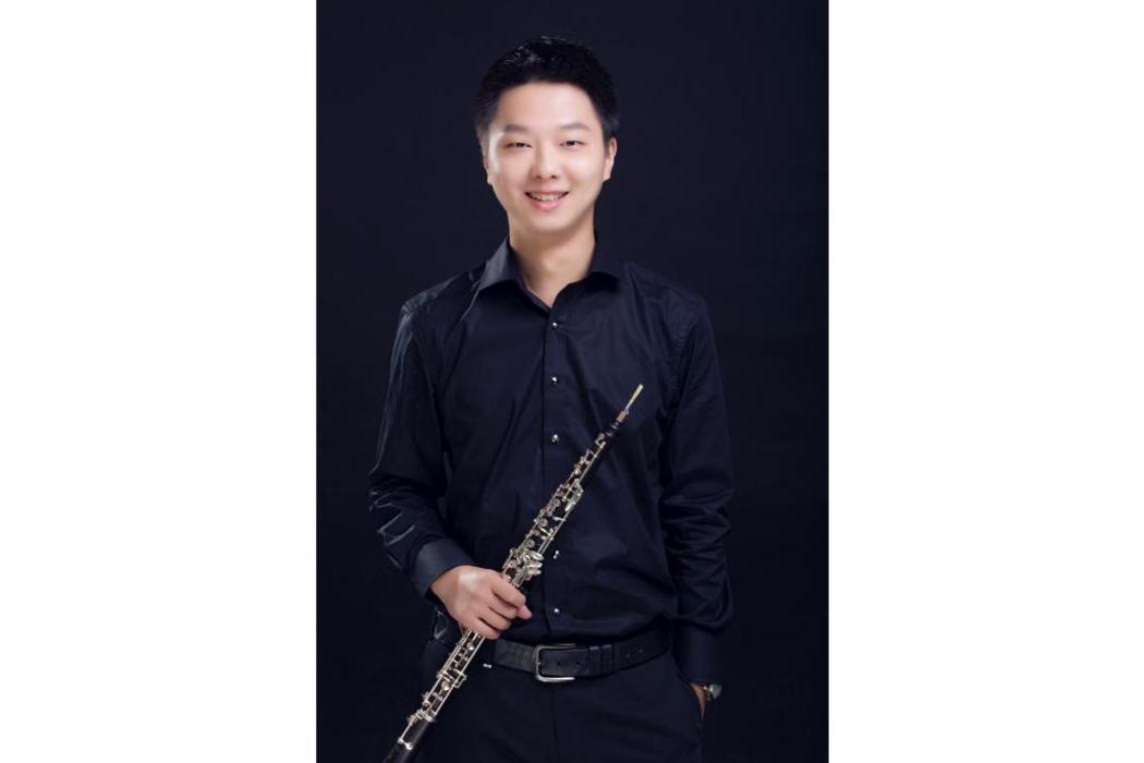 曹藝(武漢音樂學院管弦系雙簧管青年教師) 曹藝(武漢音樂學院管弦系雙簧管青年教師)