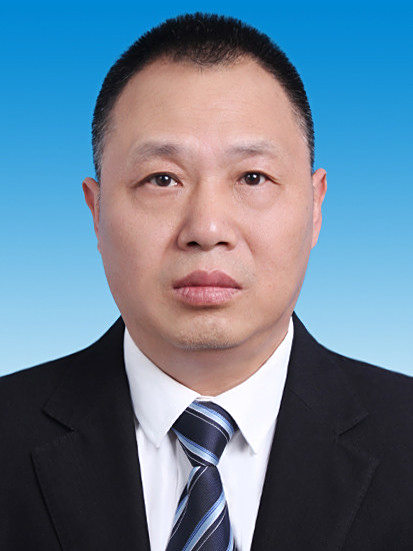 賀進(重慶市墊江縣長龍鎮黨委委員、人大主席) 賀進(重慶市墊江縣長龍鎮黨委委員、人大主席)