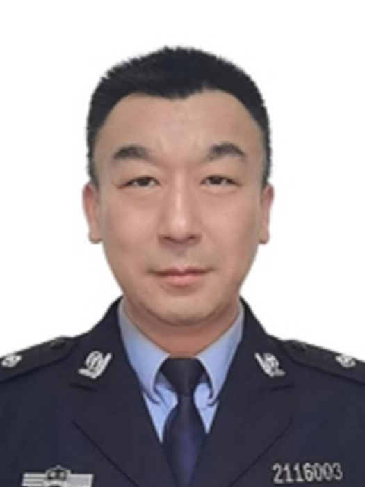 楊卓(遼寧省瀋陽市渾南區司法局黨組成員、副局長) 楊卓(遼寧省瀋陽市渾南區司法局黨組成員、副局長)