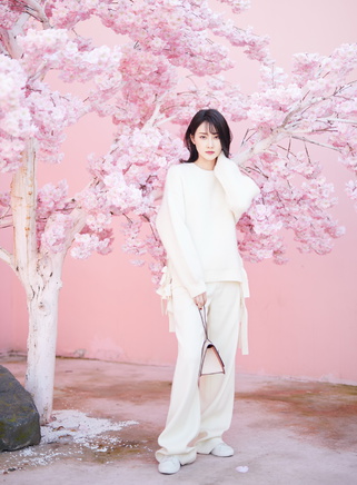 林鵬(中國內地女演員) 林鵬(中國內地女演員)