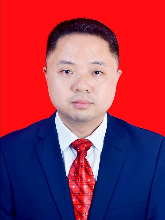 楊旭(瀏陽市永和鎮黨委副書記、鎮長) 楊旭(瀏陽市永和鎮黨委副書記、鎮長)