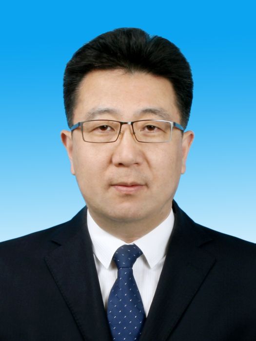李新江(河南省開封市統計局黨組成員、總統計師) 李新江(河南省開封市統計局黨組成員、總統計師)