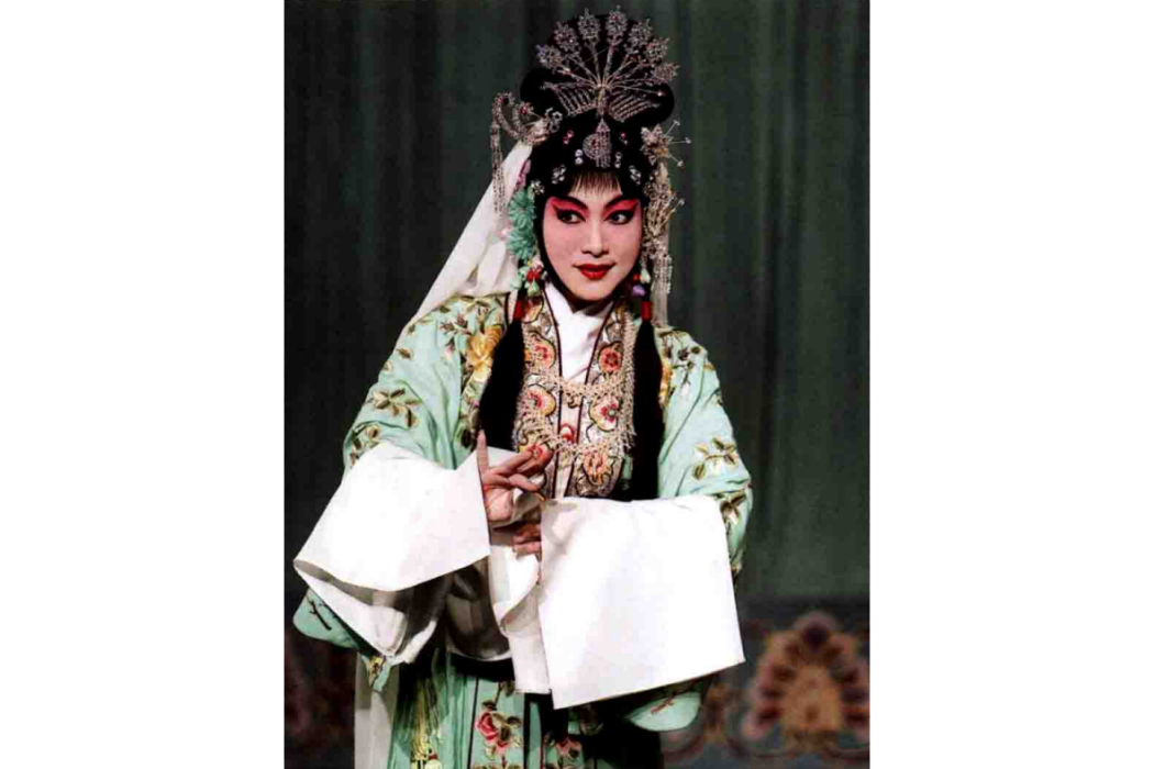 碧波潭(1960年中國戲曲學校實驗京劇團編演的京劇劇目) 碧波潭(1960年中國戲曲學校實驗京劇團編演的京劇劇目)
