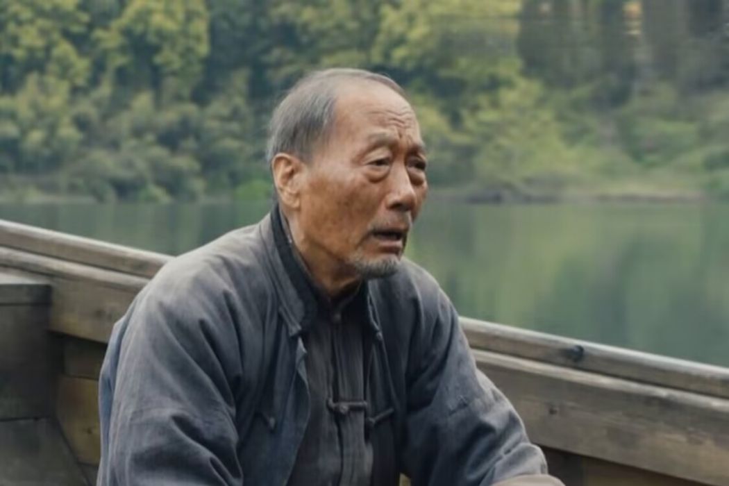 伍十里(近代軍旅劇《冰雪尖刀連》中的男配角) 伍十里(近代軍旅劇《冰雪尖刀連》中的男配角)