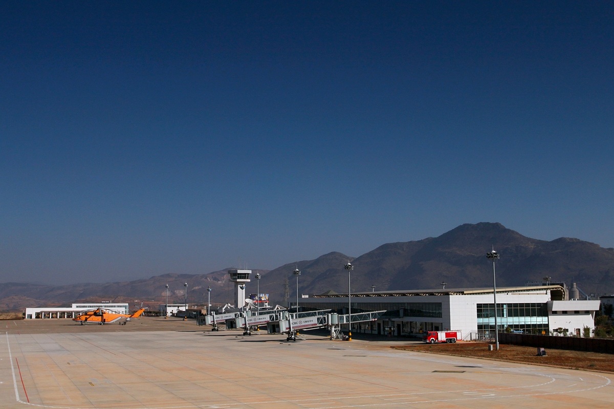 機場停機坪及航站樓空側