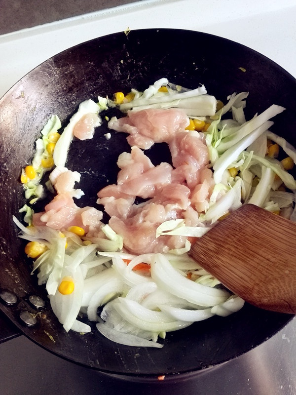 綠咖喱雞肉卷