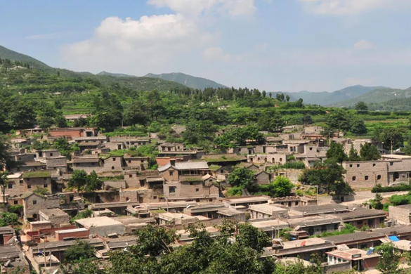 二界嶺村 二界嶺村