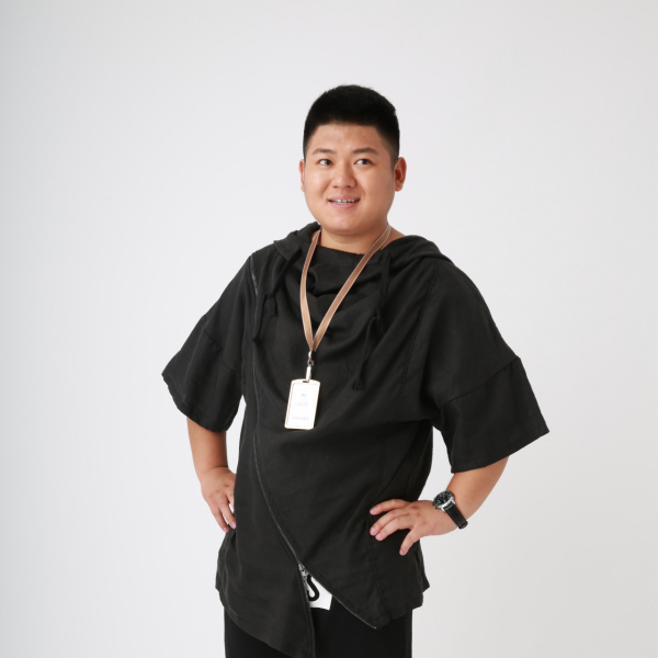 李允傲