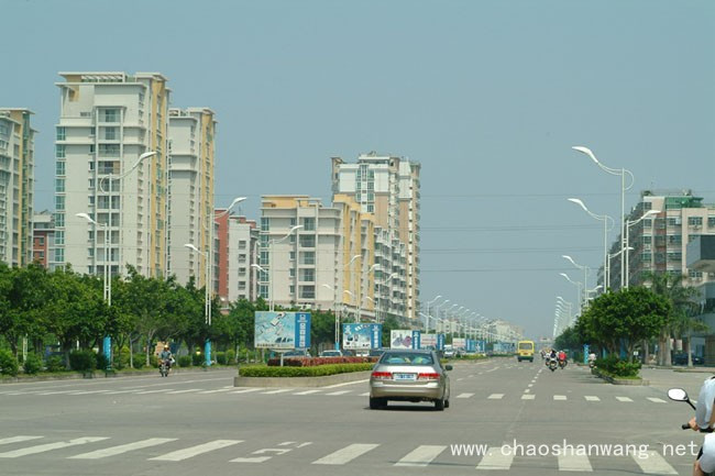 神州村(廣東省汕頭市澄海區蓮下鎮下轄村) 神州村(廣東省汕頭市澄海區蓮下鎮下轄村)