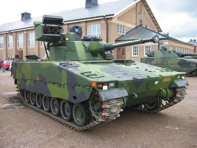 AIFV-B履帶式裝甲步兵戰車