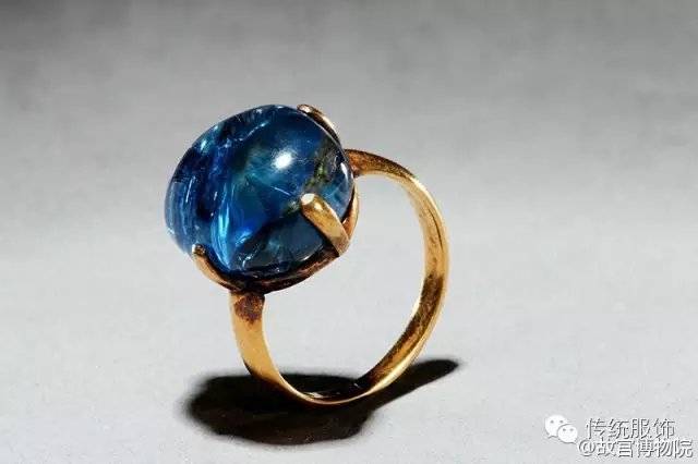 古人的戒指也是用來求婚的嗎？