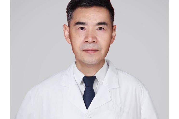 毛文君(成都東籬醫院精神科醫生) 毛文君(成都東籬醫院精神科醫生)