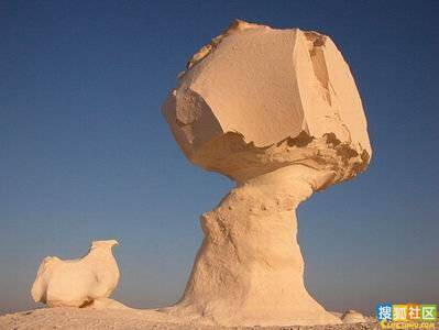 埃及蘑菇岩石