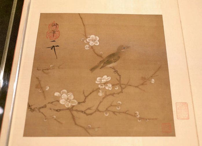 梅花繡眼圖