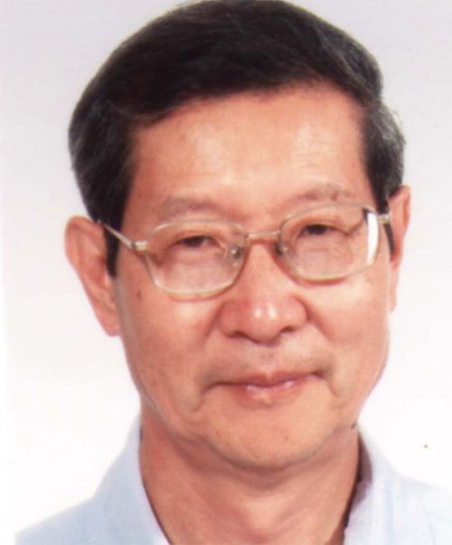 陳潤生(上海市輕工業專科學校矽酸鹽專業主任) 陳潤生(上海市輕工業專科學校矽酸鹽專業主任)