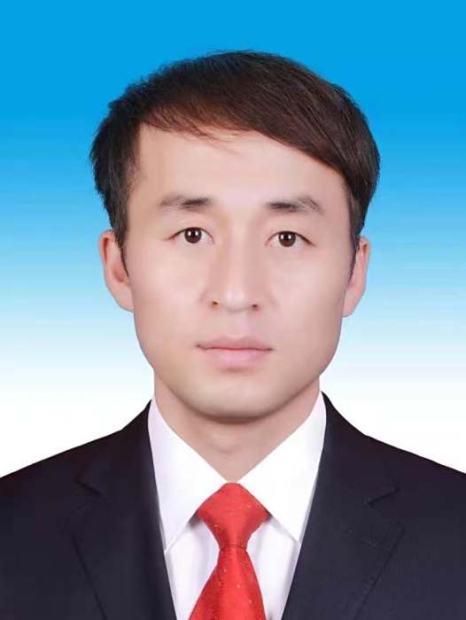 劉東平(新疆維吾爾自治區克孜勒蘇柯爾克孜自治州阿圖什市應急管理局黨委委員、副局長) 劉東平(新疆維吾爾自治區克孜勒蘇柯爾克孜自治州阿圖什市應急管理局黨委委員、副局長)