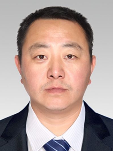 李明(山東省青島市西海岸新區城市管理局黨組成員、副局長)