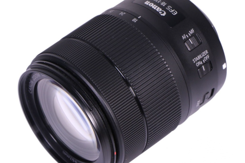 佳能EF-S 18-135mm f/3.5-5.6 IS USM 佳能EF-S 18-135mm f/3.5-5.6 IS USM