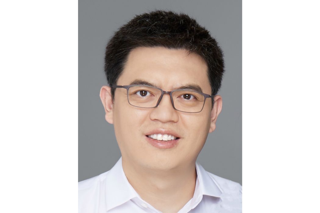 葉龍(中國傳媒大學數據科學與智慧型媒體學院院長) 葉龍(中國傳媒大學數據科學與智慧型媒體學院院長)