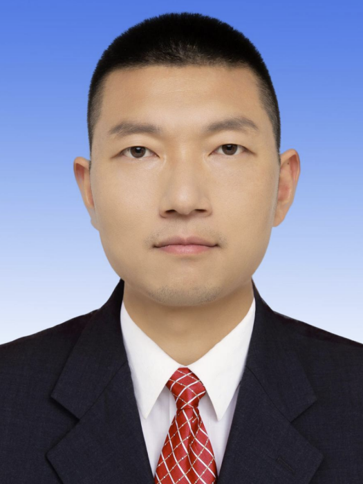 李勐燃 李勐燃