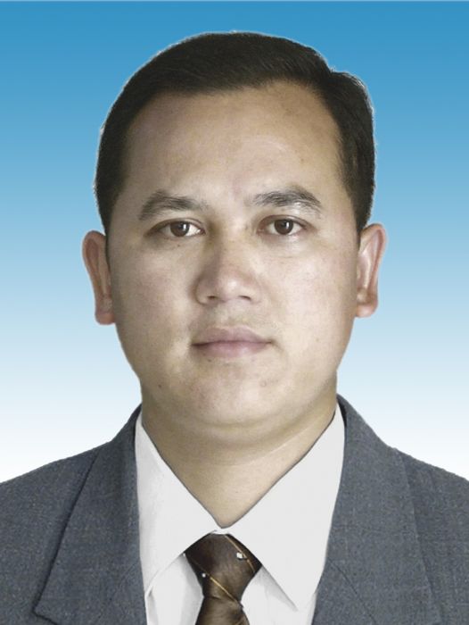 莫鋒(廣西壯族自治區河池市巴馬瑤族自治縣委常委、政法委書記、三級調研員) 莫鋒(廣西壯族自治區河池市巴馬瑤族自治縣委常委、政法委書記、三級調研員)
