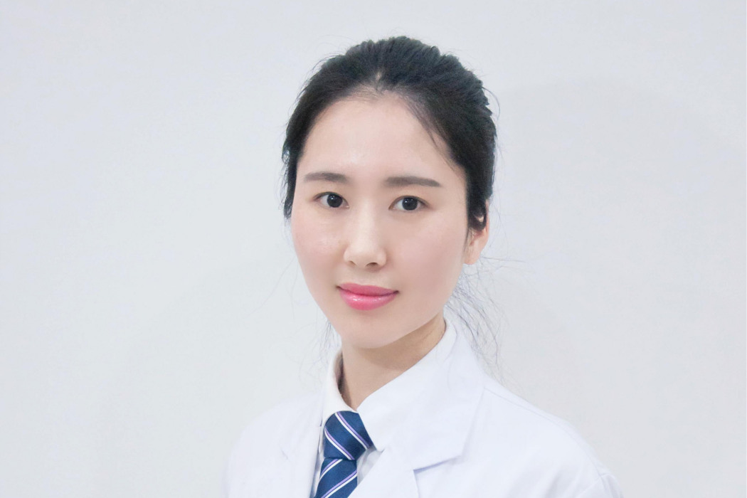王婭(舟山愛爾光明眼科醫院屈光科主任) 王婭(舟山愛爾光明眼科醫院屈光科主任)