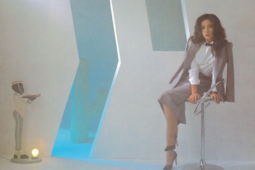 LOVE TRIP(1982年間宮貴子演唱的歌曲) LOVE TRIP(1982年間宮貴子演唱的歌曲)