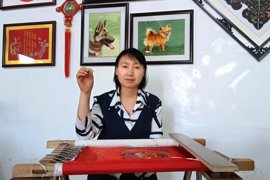劉萍萍(刺繡非遺傳承人) 劉萍萍(刺繡非遺傳承人)