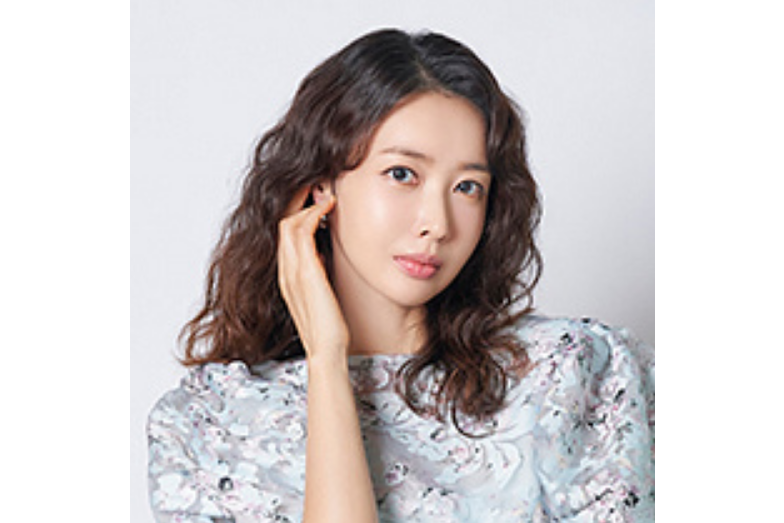 李美妍(2024年韓國電視劇《熨斗家族》中的角色) 李美妍(2024年韓國電視劇《熨斗家族》中的角色)