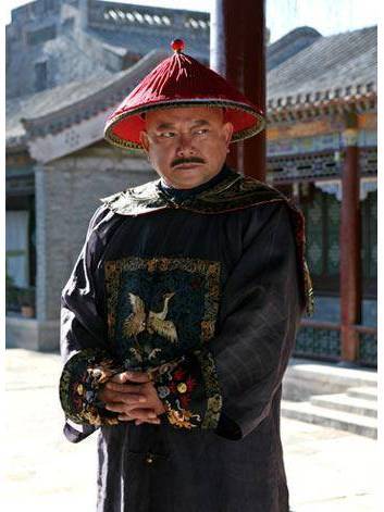 和珅(《鐵齒銅牙紀曉嵐第1-4部》中的角色) 和珅(《鐵齒銅牙紀曉嵐第1-4部》中的角色)