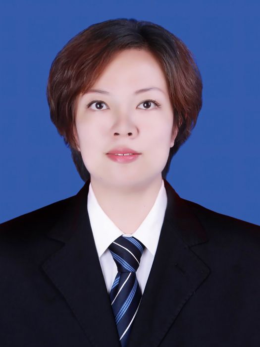 董楠霞 董楠霞