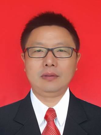 李清平(古丈縣人民政府主任督學、縣教育和體育局黨組成員) 李清平(古丈縣人民政府主任督學、縣教育和體育局黨組成員)