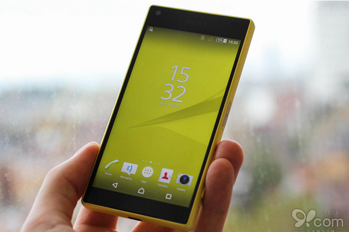 Xperia Z5 Compact Xperia Z5 Compact