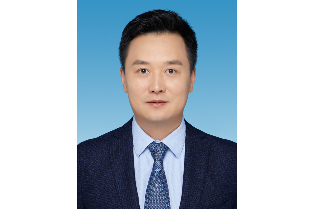 楊晨(陝西省西安市曲江新區黨工委委員、管委會副主任) 楊晨(陝西省西安市曲江新區黨工委委員、管委會副主任)