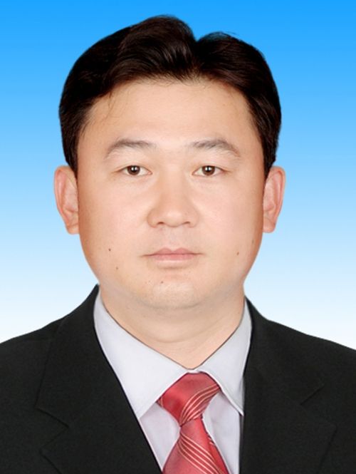 朱宏偉(新疆維吾爾自治區巴音郭楞蒙古自治州和碩縣委副書記、常務副縣長) 朱宏偉(新疆維吾爾自治區巴音郭楞蒙古自治州和碩縣委副書記、常務副縣長)