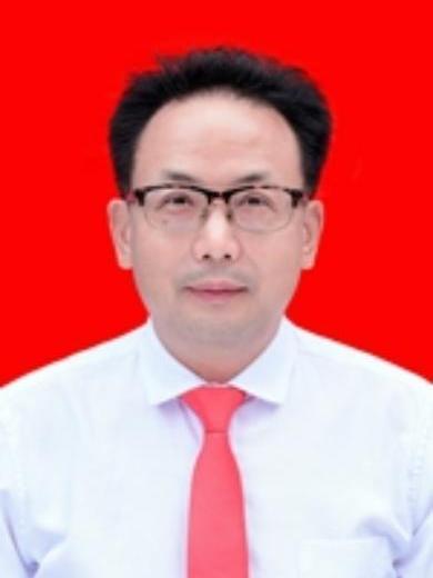 向真金(湖南省常德市桃源縣政協副主席)
