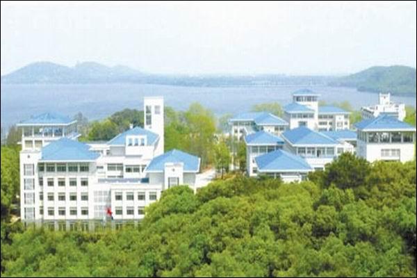 風景秀麗的武漢水利電力大學