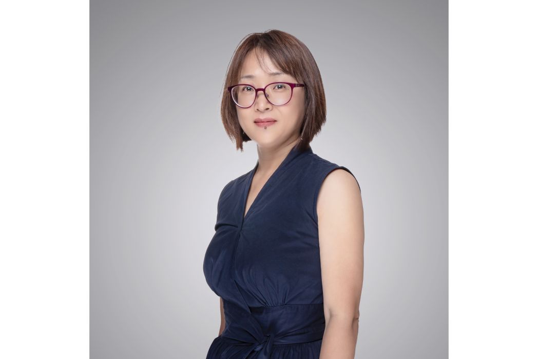 楊小薇(中國美術家協會會員) 楊小薇(中國美術家協會會員)