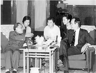1982年鄧小平會見喬治·布希
