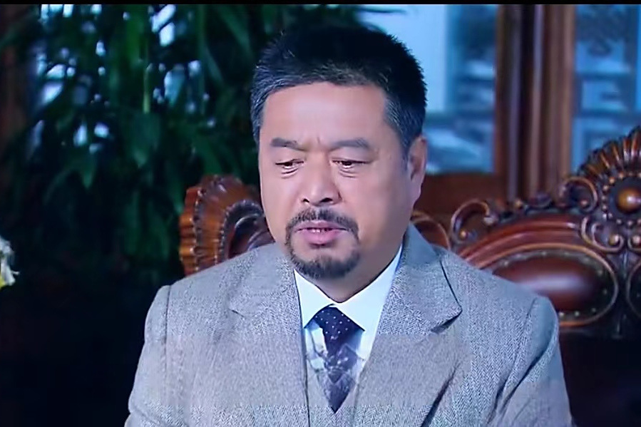 沈彪(諜戰劇《孤膽英雄》中的角色) 沈彪(諜戰劇《孤膽英雄》中的角色)