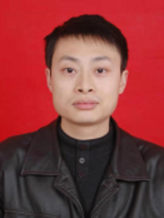 杜軍(巴東縣住房和城鄉建設局黨組成員、總工程師) 杜軍(巴東縣住房和城鄉建設局黨組成員、總工程師)