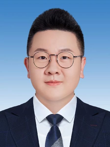 徐權(雲南廣播電視台記者) 徐權(雲南廣播電視台記者)